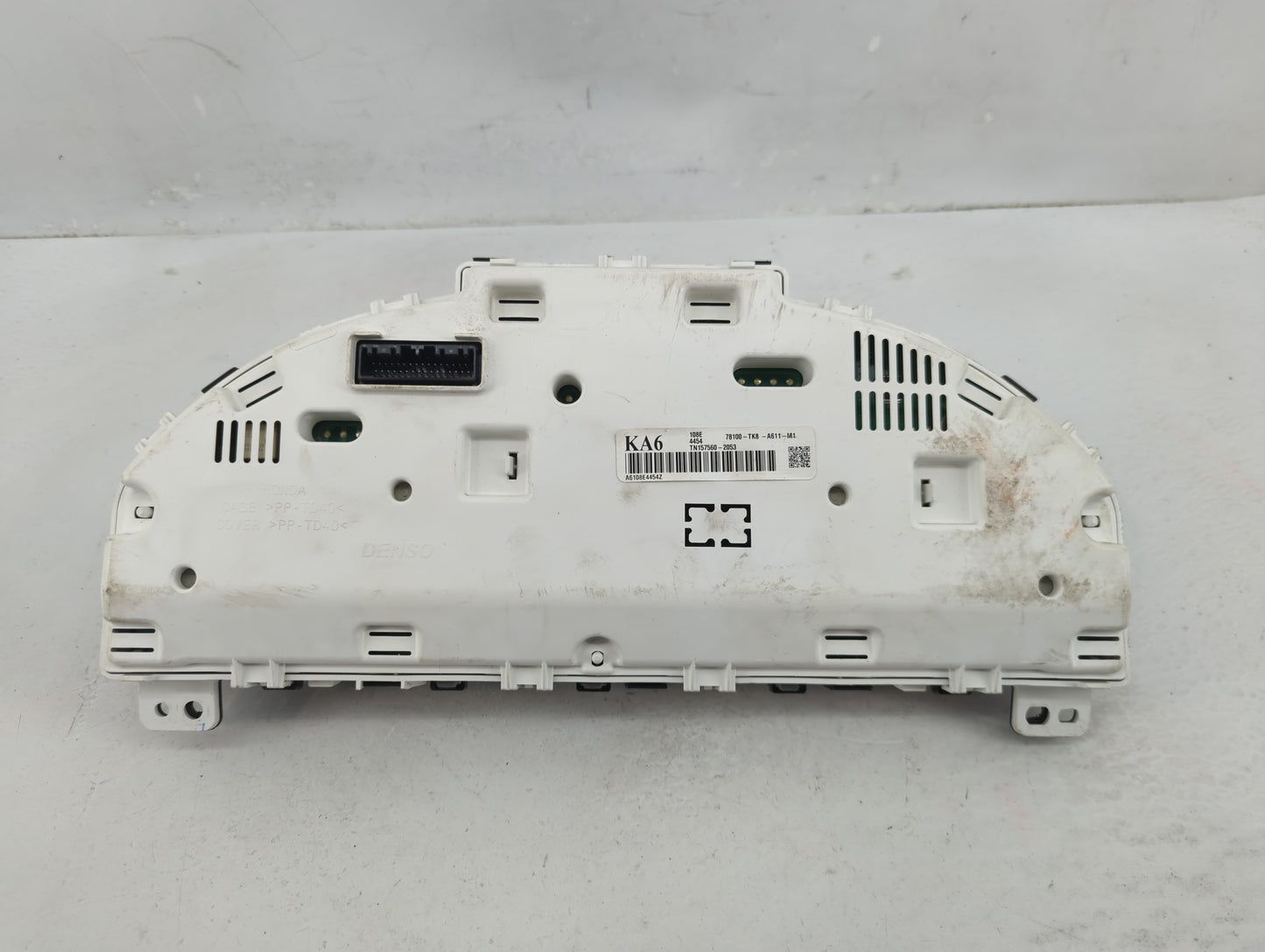2014-2017 Honda Odyssey Instrument Cluster Speedometer Gauges P/N:78100-TK8-A611-M1 Fits Fits 2014 2015 2016 2017 OEM Used A
