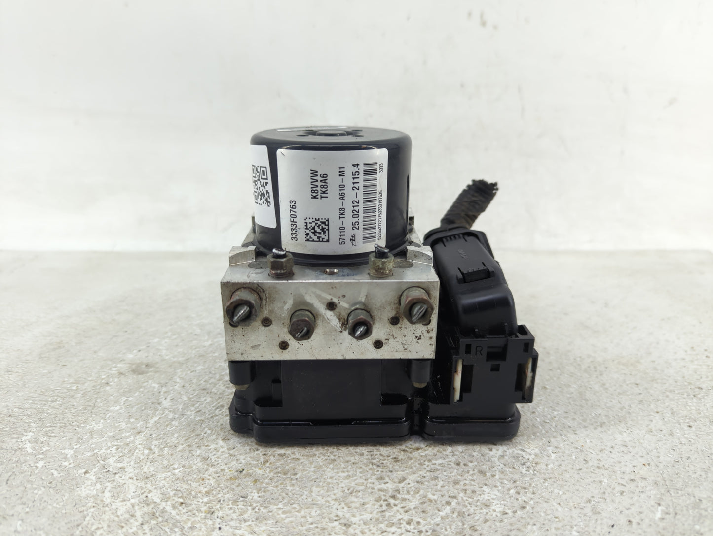 2014-2017 Honda Odyssey ABS Pump Control Module Replacement P/N:57110-TK8-A610-M1 Fits Fits 2014 2015 2016 2017 OEM Used Aut
