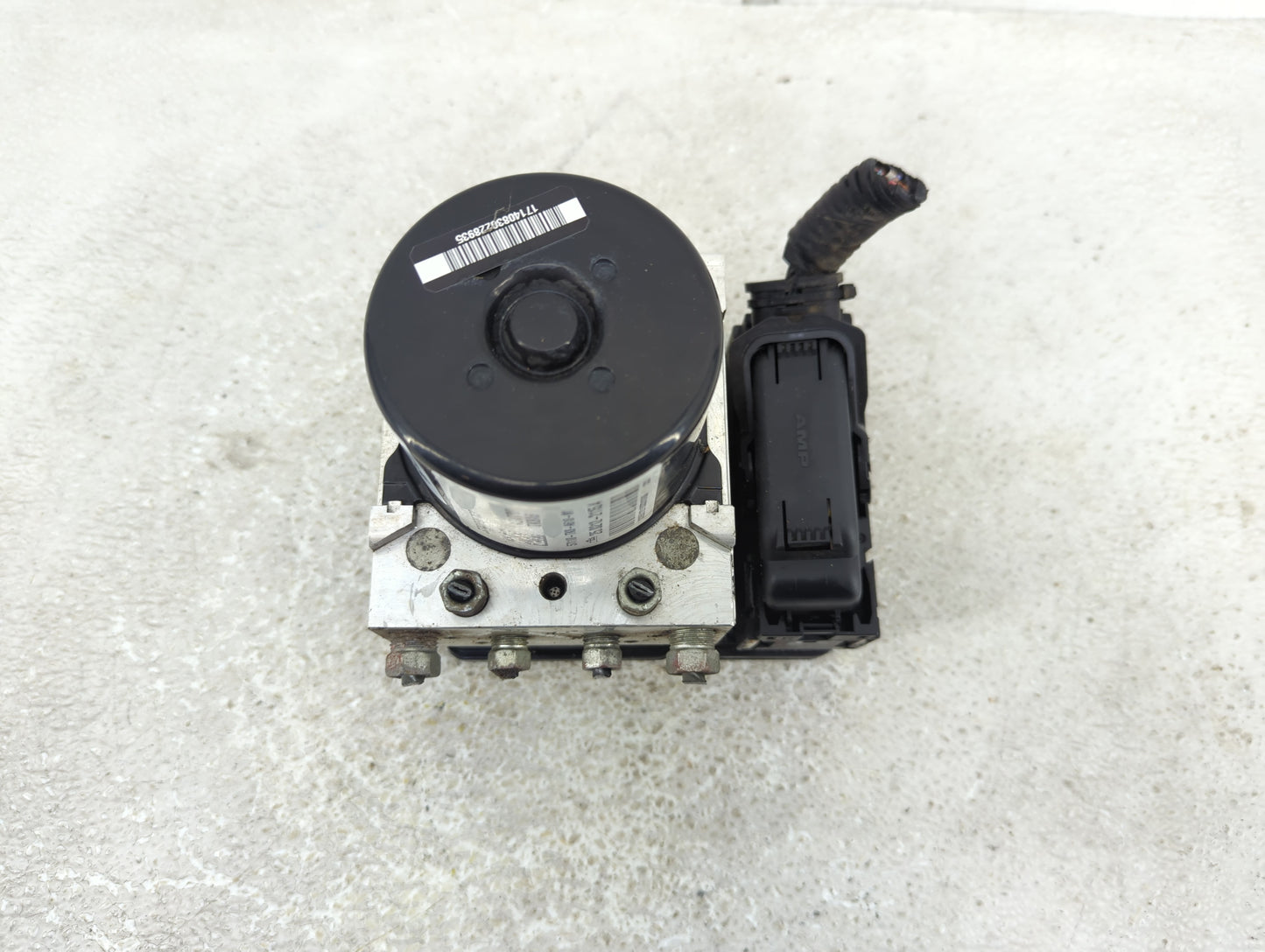 2014-2017 Honda Odyssey ABS Pump Control Module Replacement P/N:57110-TK8-A610-M1 Fits Fits 2014 2015 2016 2017 OEM Used Aut