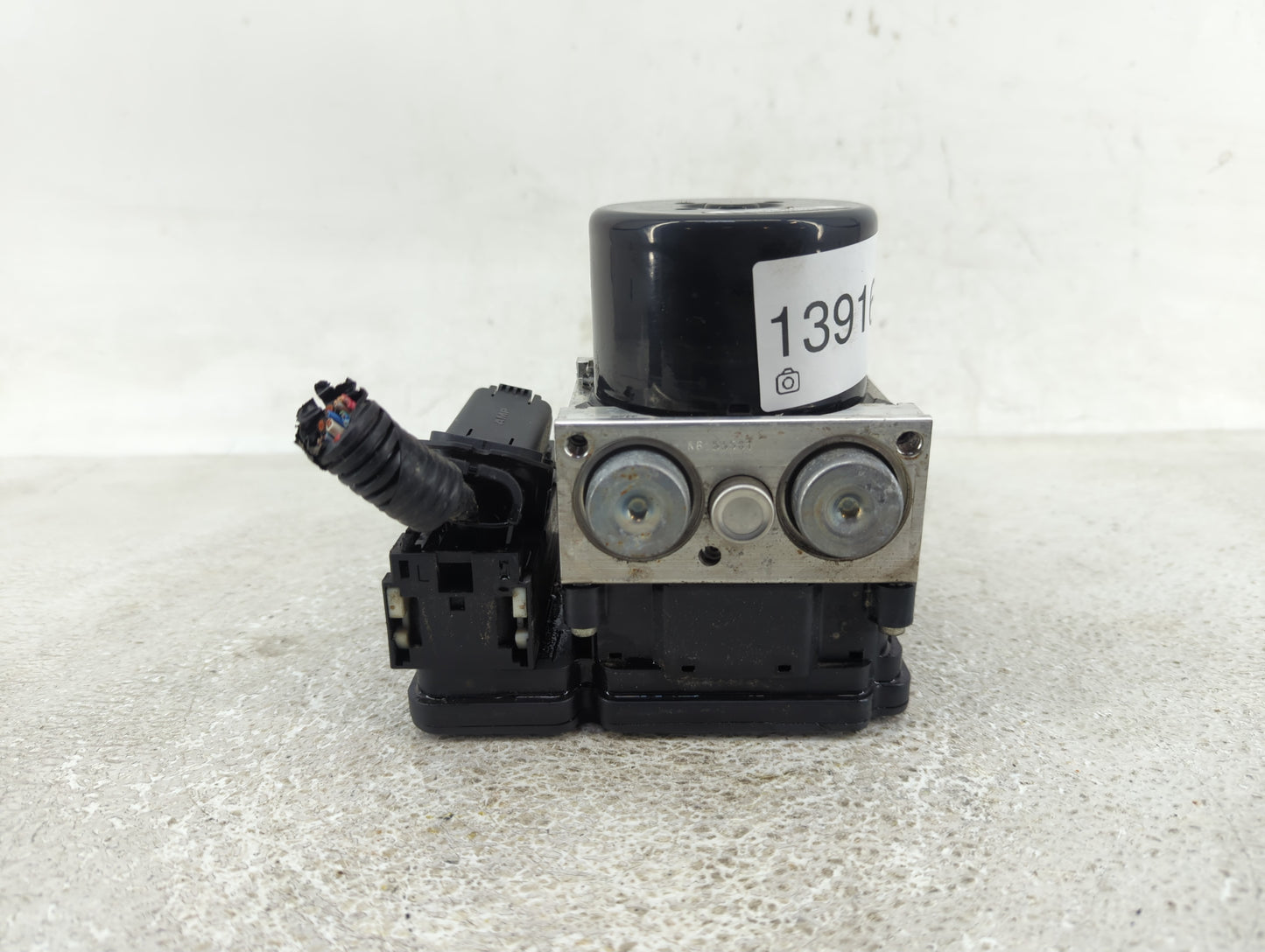 2014-2017 Honda Odyssey ABS Pump Control Module Replacement P/N:57110-TK8-A610-M1 Fits Fits 2014 2015 2016 2017 OEM Used Aut