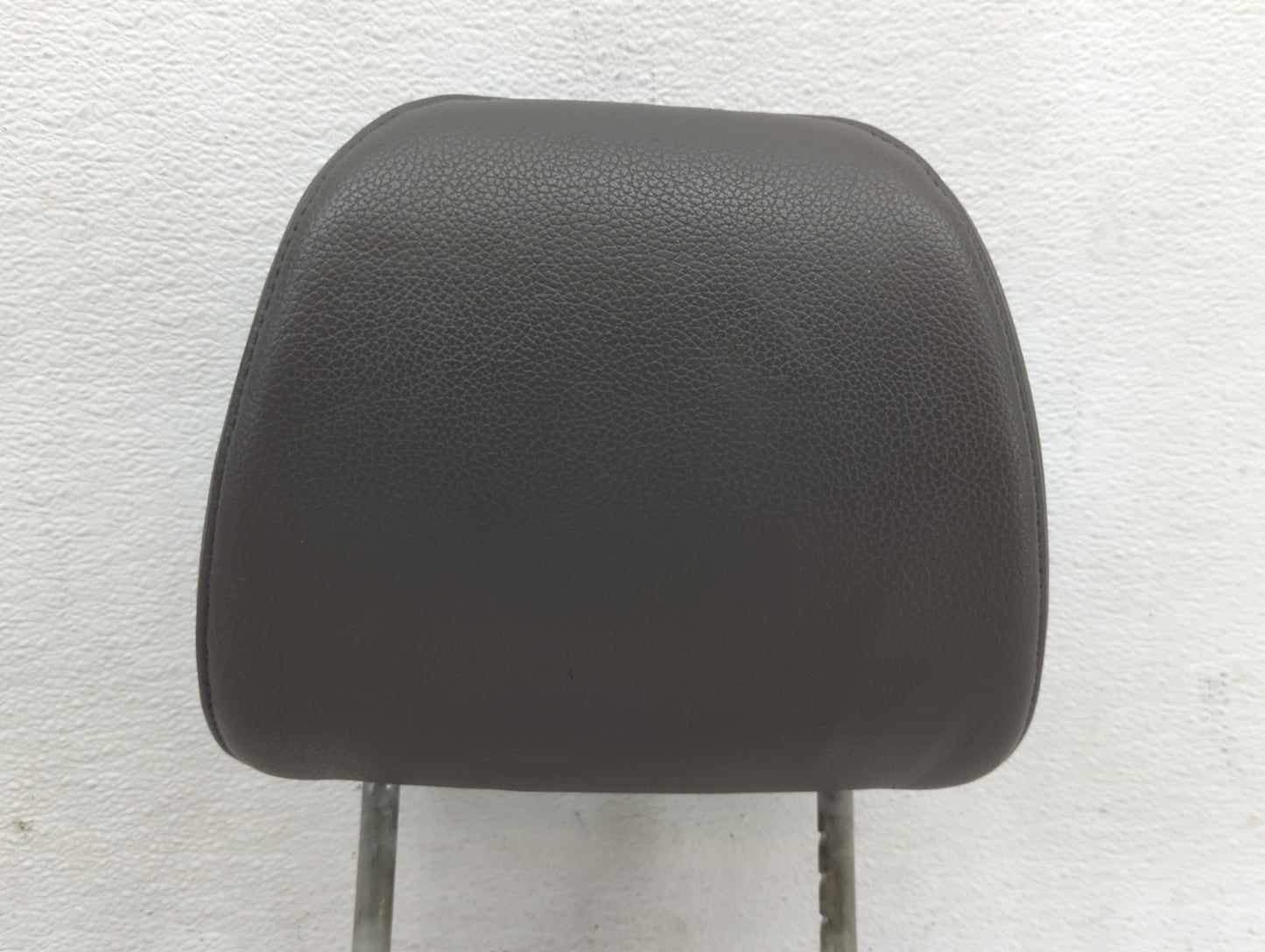 2014-2017 Honda Odyssey Headrest Head Rest Front Driver Passenger Seat Fits Fits 2014 2015 2016 2017 OEM Used Auto Parts - O
