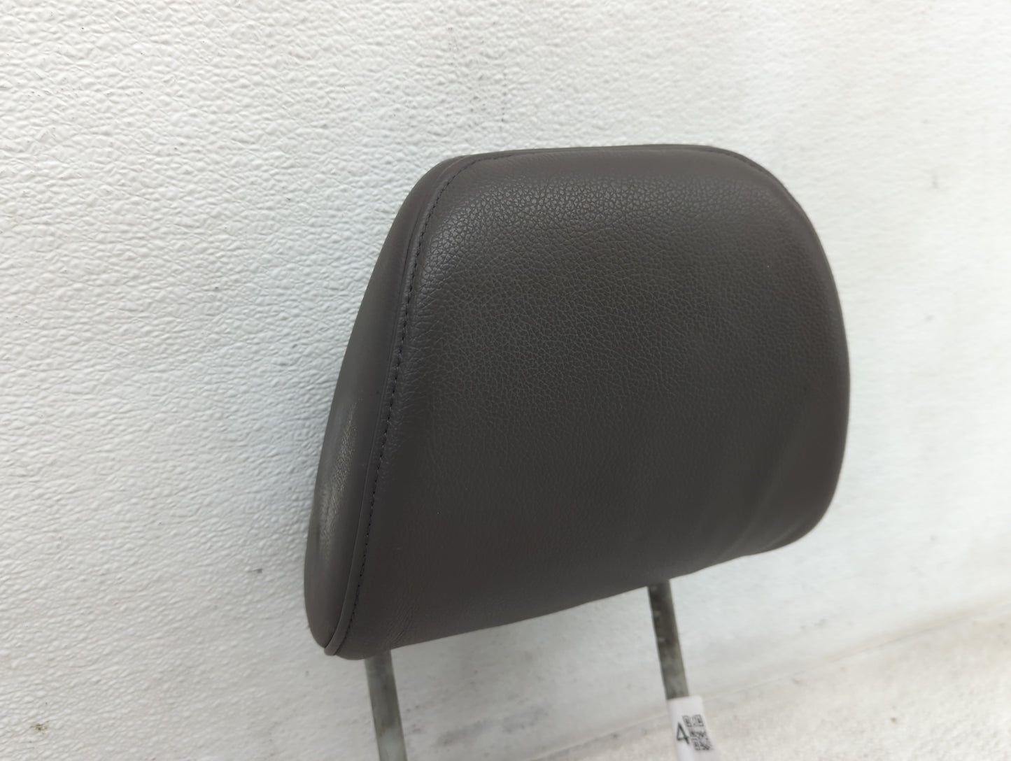 2014-2017 Honda Odyssey Headrest Head Rest Front Driver Passenger Seat Fits Fits 2014 2015 2016 2017 OEM Used Auto Parts - O