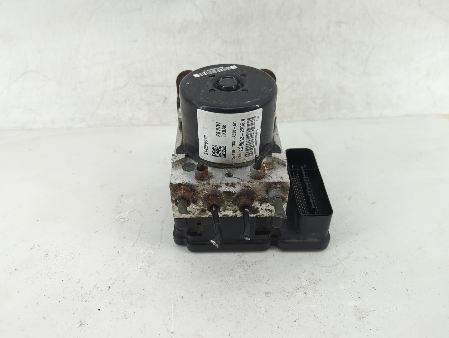 2014-2017 Honda Odyssey ABS Pump Control Module Replacement P/N:57110-TK8-A620-M1 Fits Fits 2014 2015 2016 2017 OEM Used Aut