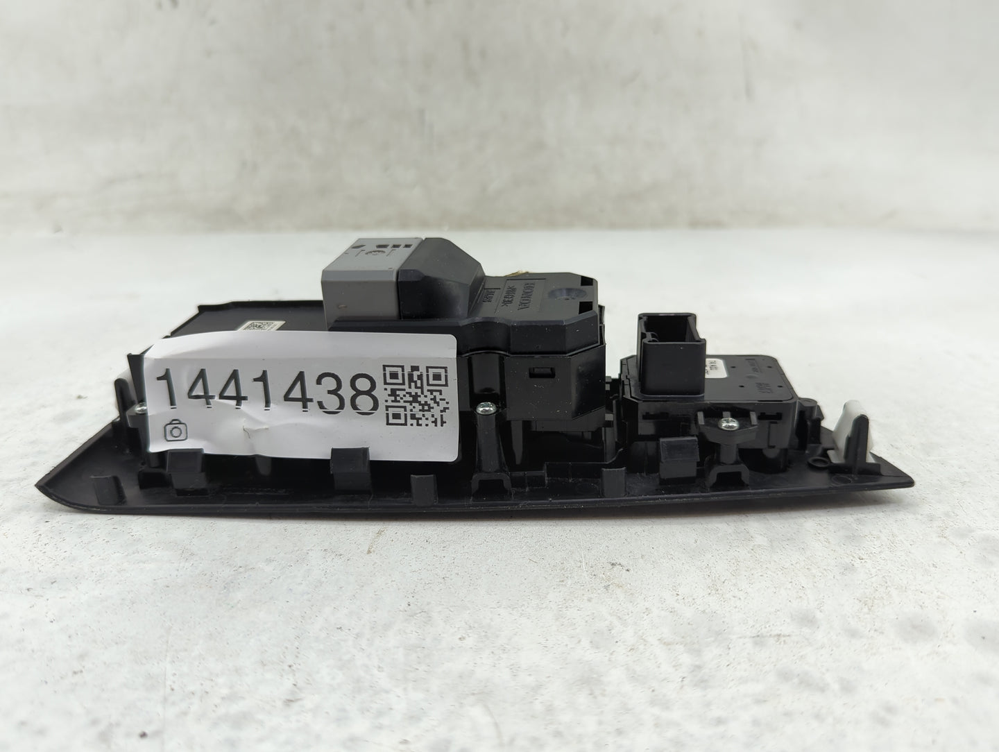2014-2017 Honda Odyssey Master Power Window Switch Replacement Driver Side Left P/N:35750TK8A411M1 35750TK8A411 Fits OEM Use