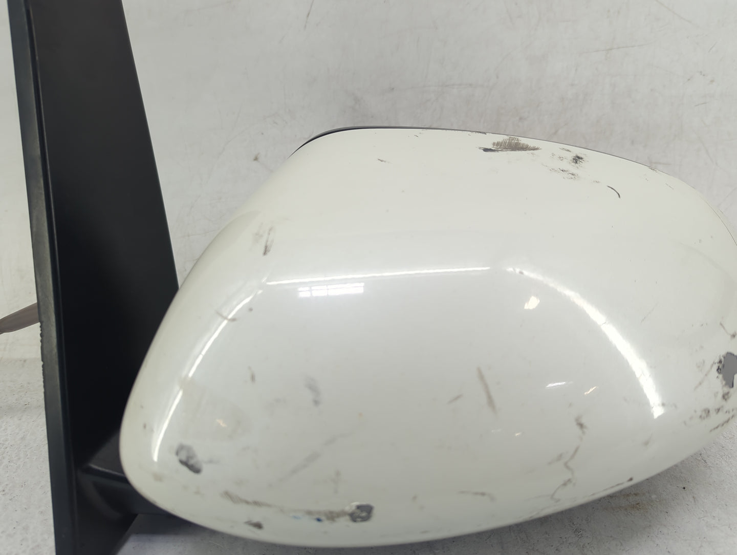 2014-2017 Honda Odyssey Driver Side View Mirror - Left Door Mirror OEM Used - Oemusedautoparts1.com