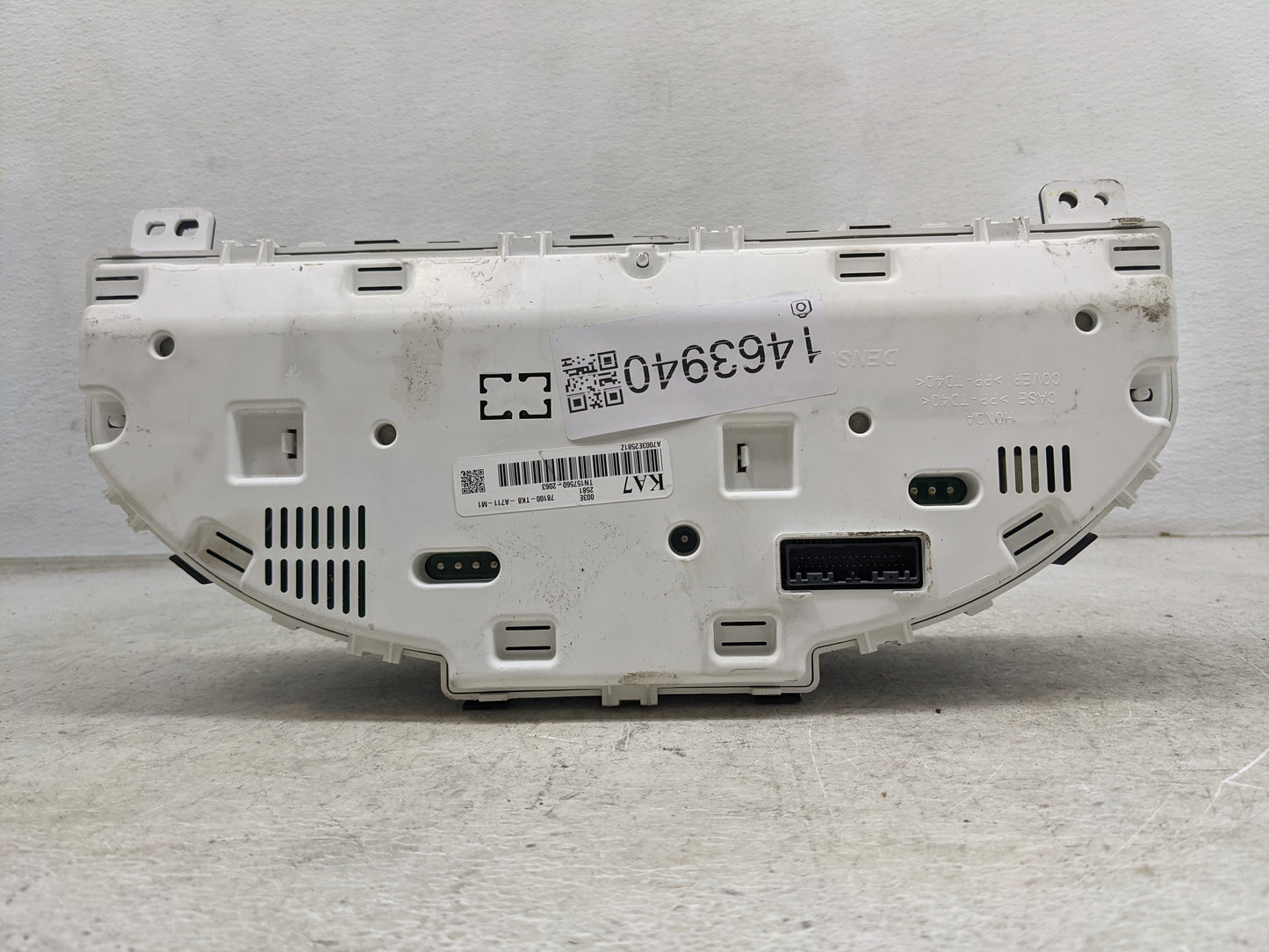 2014-2017 Honda Odyssey Instrument Cluster Speedometer Gauges P/N:78100-TK8-A711-M1 Miles:1K Fits Fits 2014 2015 2016 2017 O