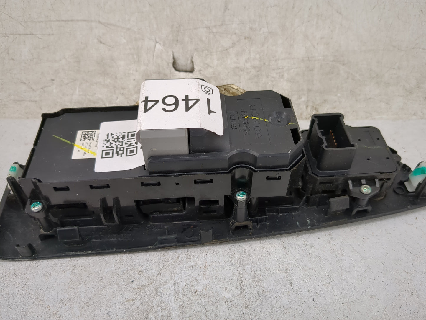 2014-2017 Honda Odyssey Master Power Window Switch Replacement Driver Side Left Fits Fits 2014 2015 2016 2017 OEM Used Auto 