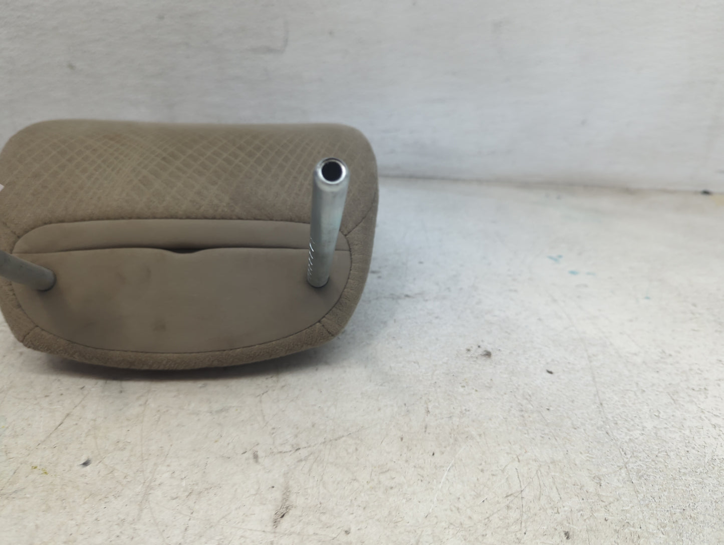 2014 Honda Odyssey Headrest Head Rest Front Driver Seat Tan - Oemusedautoparts1.com