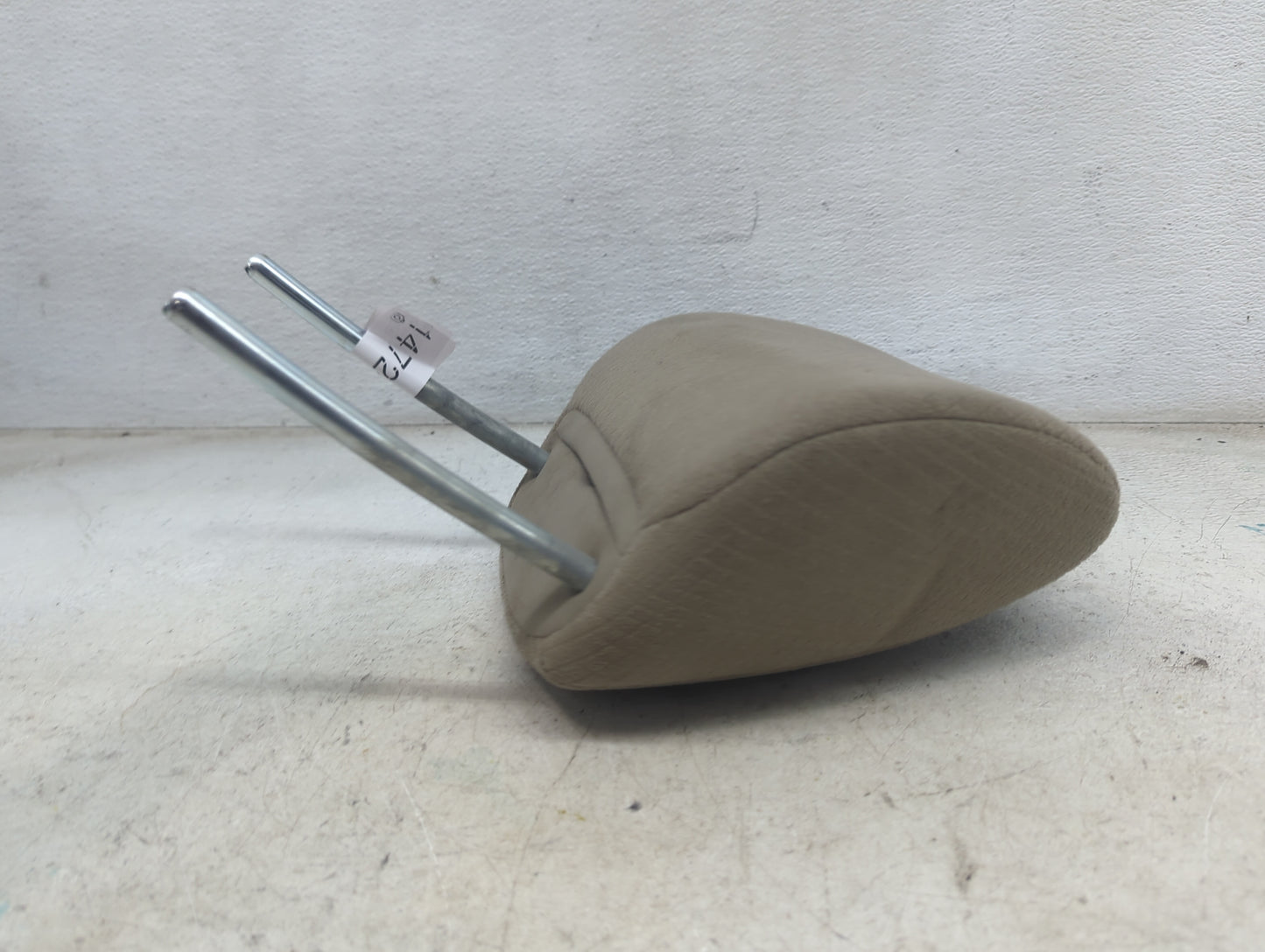 2014 Honda Odyssey Headrest Head Rest Front Driver Seat Tan - Oemusedautoparts1.com