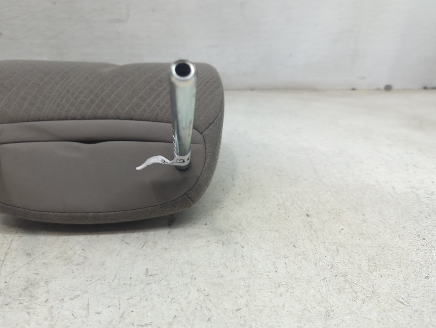 2014 Honda Odyssey Headrest Head Rest Front Driver Seat Gray - Oemusedautoparts1.com