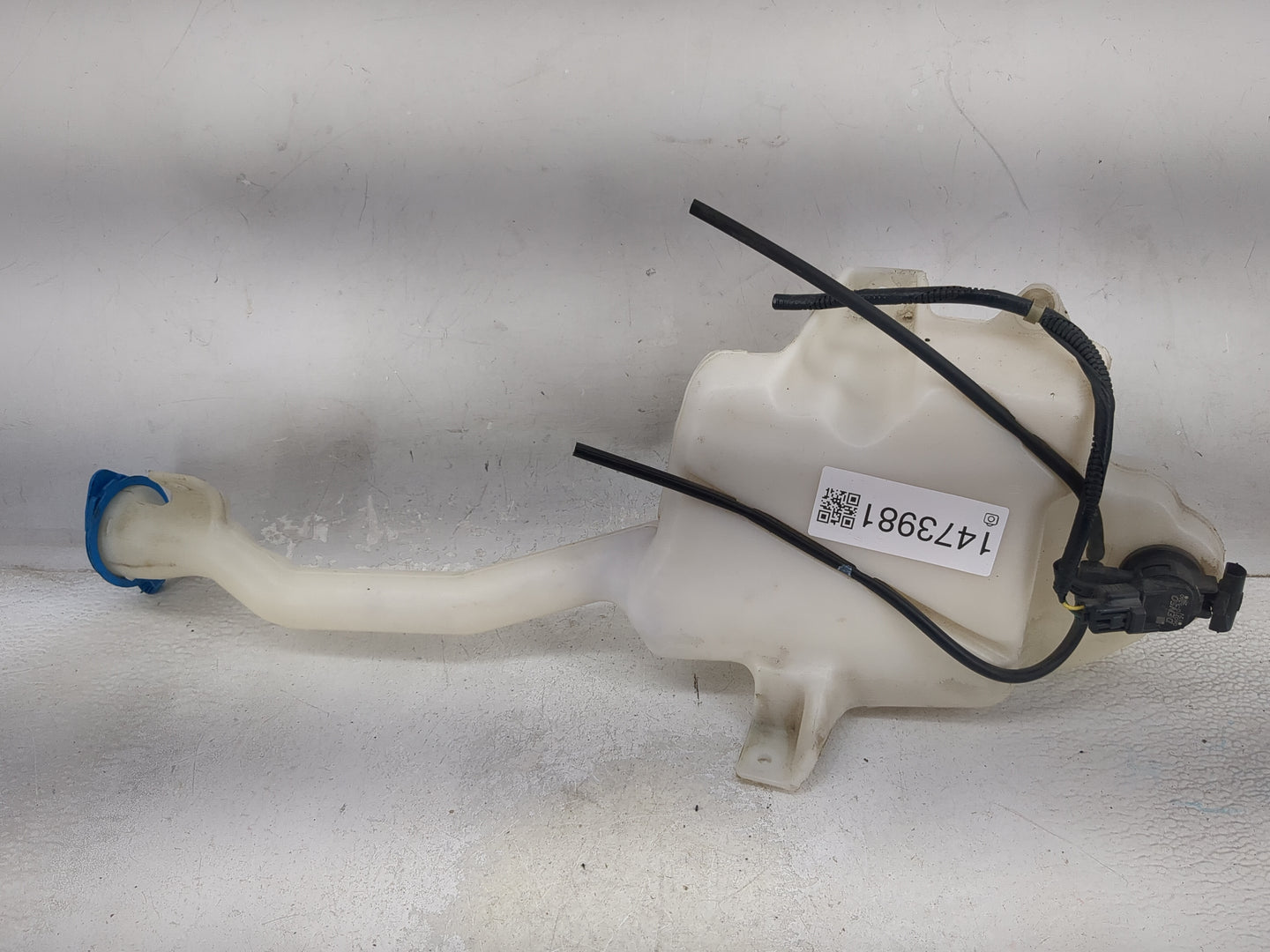 2011-2017 Honda Odyssey Windshield Washer Fluid Reservoir Bottle Oem 1473981 - Oemusedautoparts1.com