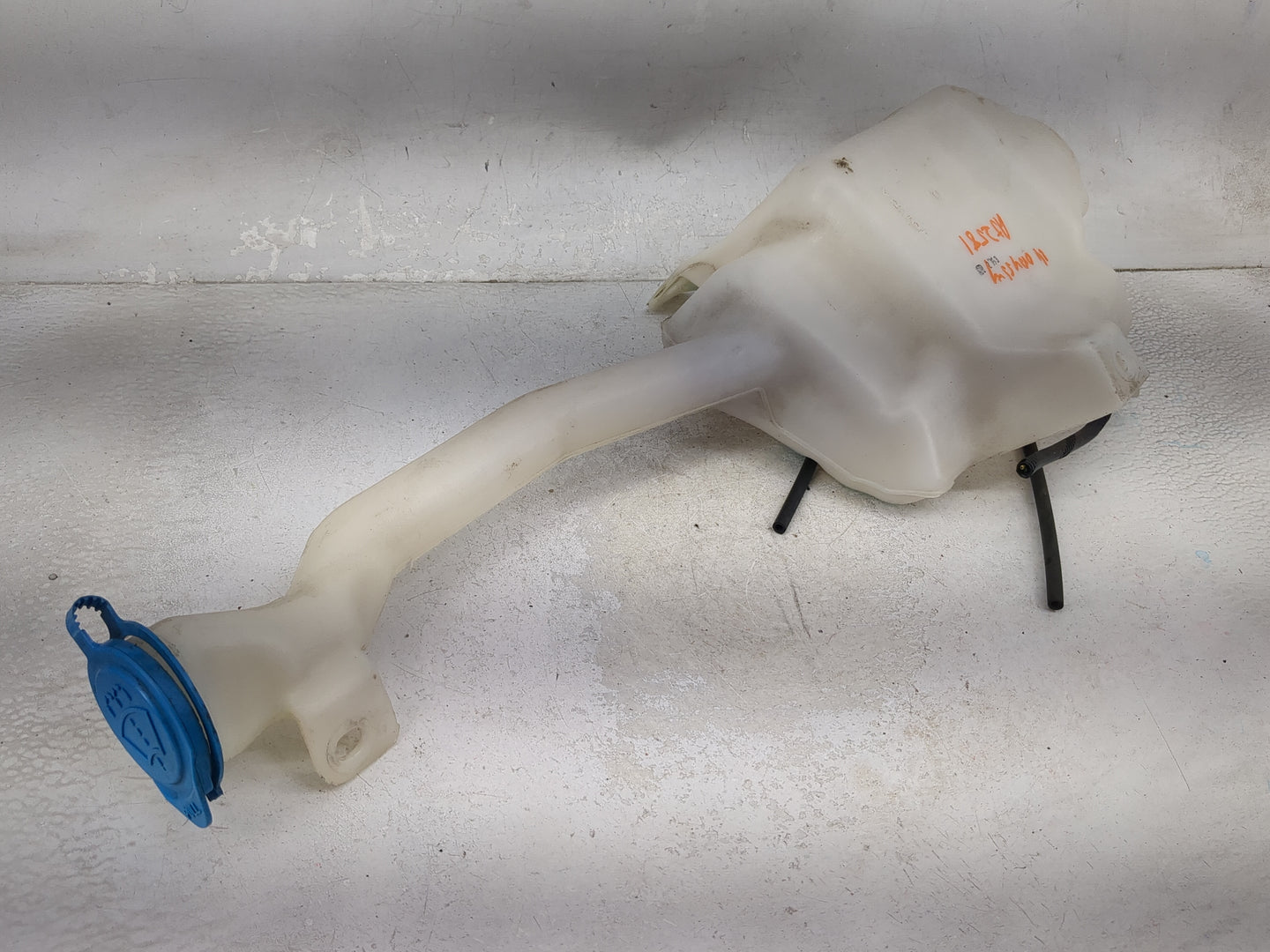 2011-2017 Honda Odyssey Windshield Washer Fluid Reservoir Bottle Oem 1473981 - Oemusedautoparts1.com