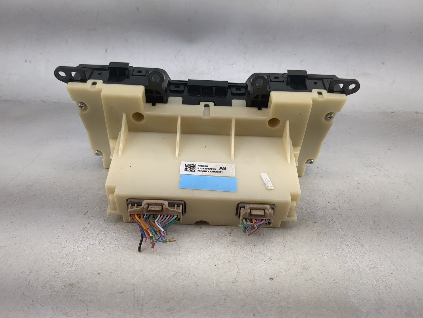 2011-2017 Honda Odyssey Climate Control Module Temperature AC/Heater Replacement P/N:79600TK8A930M1 31013042245 Fits OEM Use