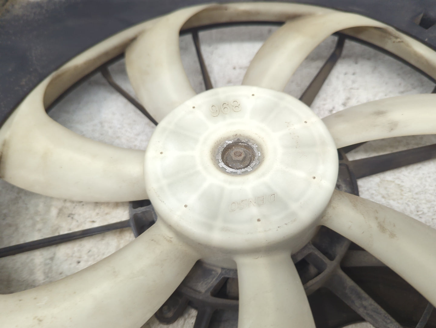 2011-2017 Honda Odyssey Electric Radiator Cooling Fan Motor Assembly Fits Fits 2011 2012 2013 2014 2015 2016 2017 OEM Used A
