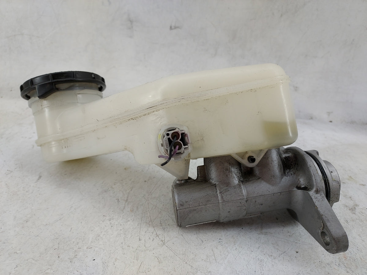 2011-2017 Honda Odyssey Brake Master Cylinder 1499101 - Oemusedautoparts1.com