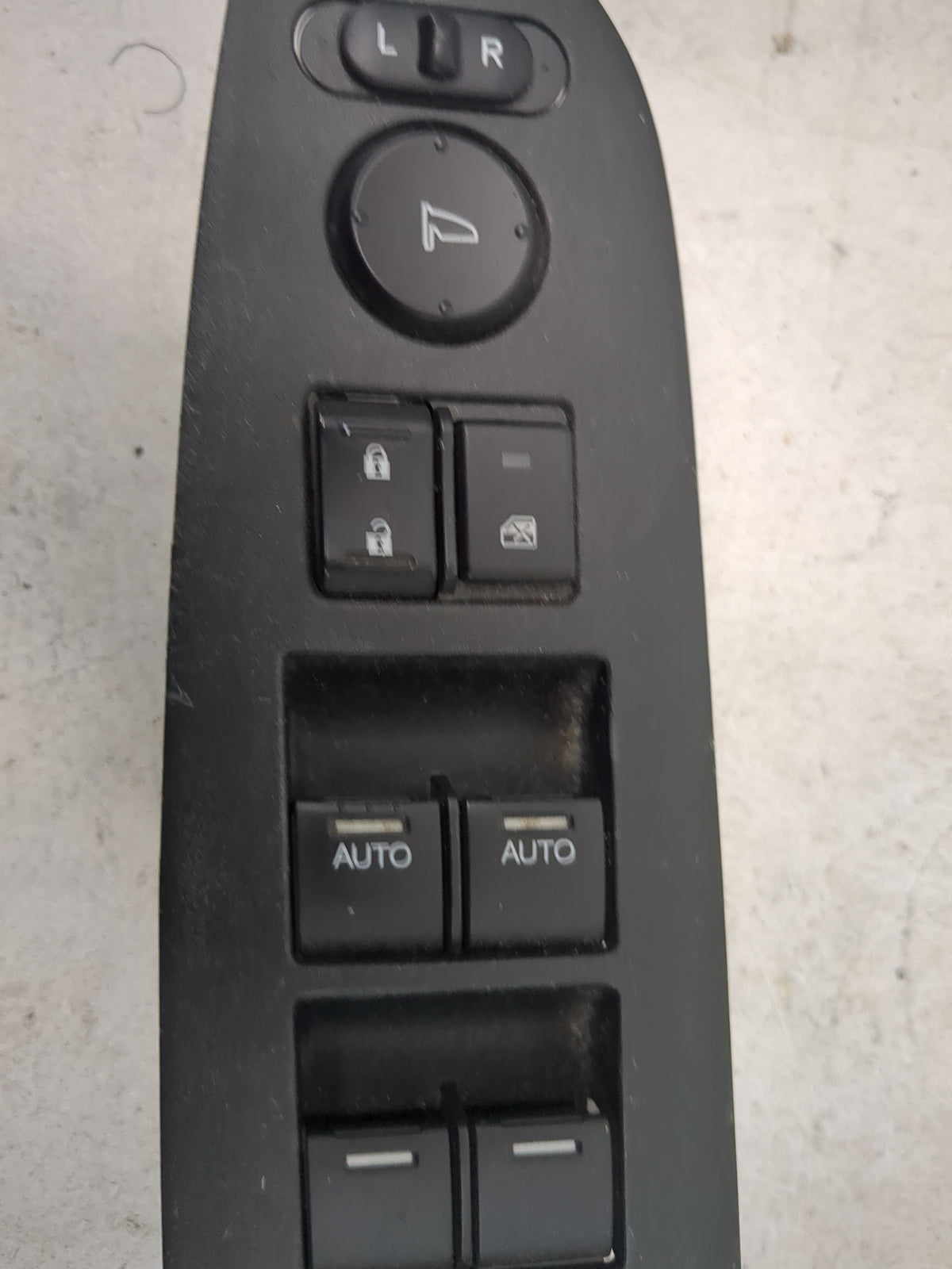 2014-2017 Honda Odyssey Master Power Window Switch Replacement Driver Side Left P/N:83590TK8A130M1 NH167L Fits OEM Used Auto