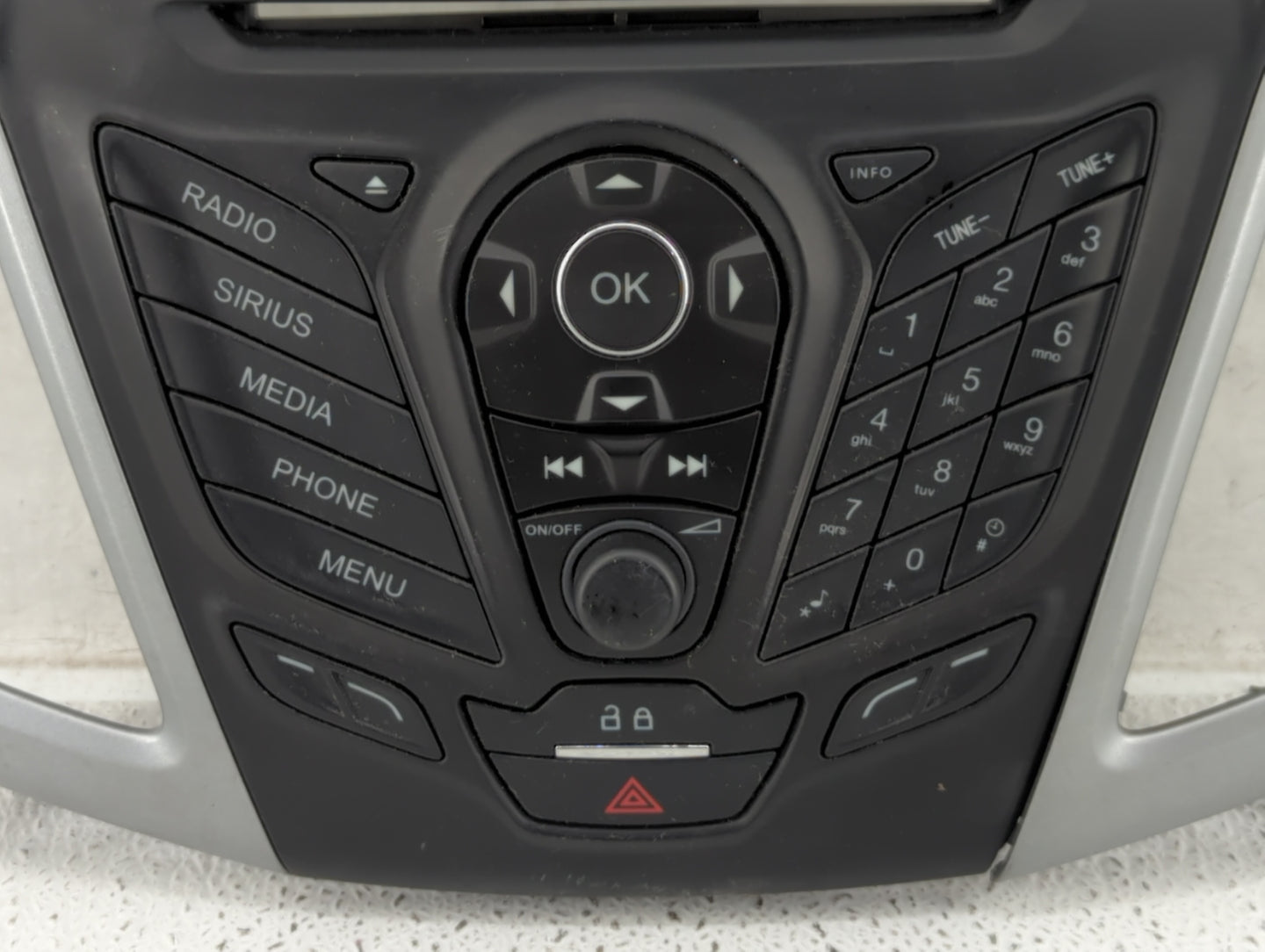 Honda Odyssey Radio Control Panel - Oemusedautoparts1.com