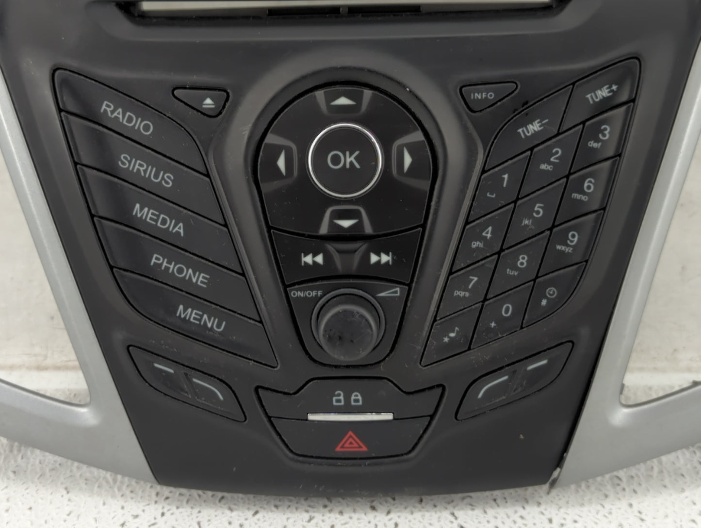 Honda Odyssey Radio Control Panel - Oemusedautoparts1.com