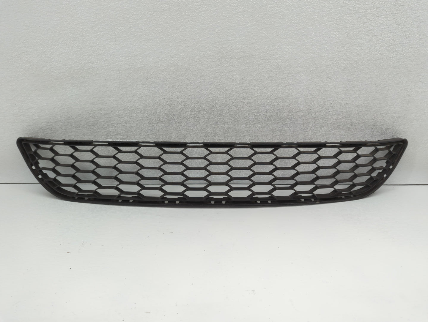 2014 Honda Odyssey Front Bumper Grille Cover - Oemusedautoparts1.com