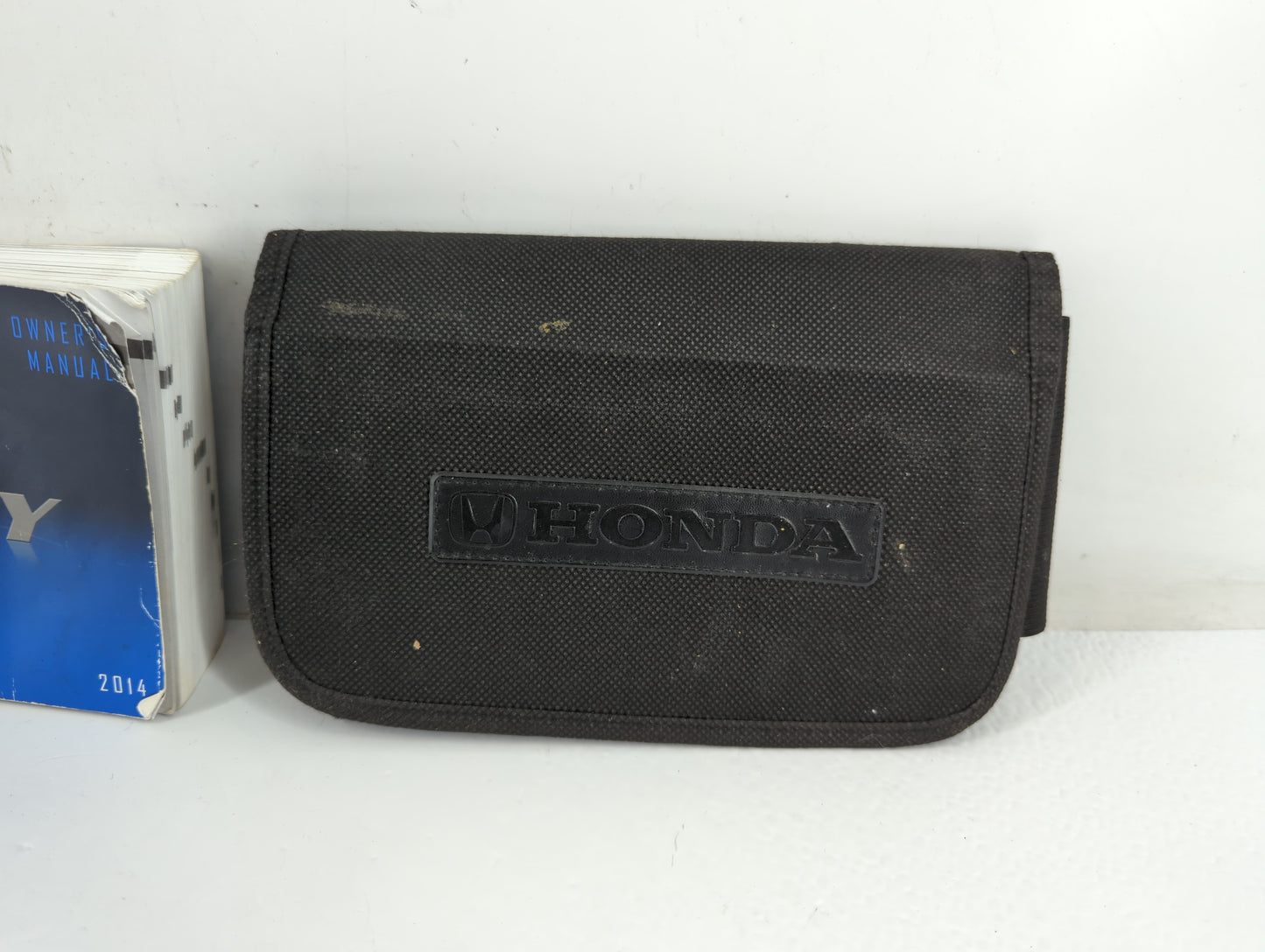 2014 Honda Odyssey Owners Manual Book Guide P/N:00X31-TK8-6310 31TK8631 OEM Used Auto Parts - Oemusedautoparts1.com