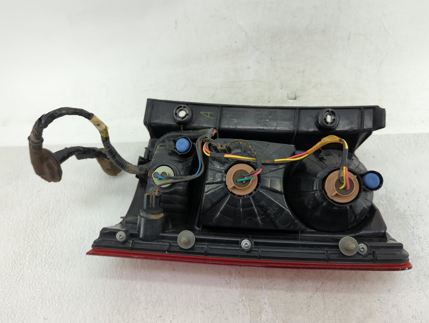 2009-2015 Honda Pilot Tail Light Assembly Driver Left OEM Fits Fits 2009 2010 2011 2012 2013 2014 2015 OEM Used Auto Parts -