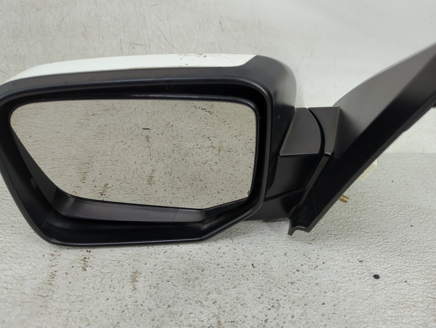 2009-2015 Honda Pilot Driver Side View Mirror - Left Door Mirror OEM Used - Oemusedautoparts1.com