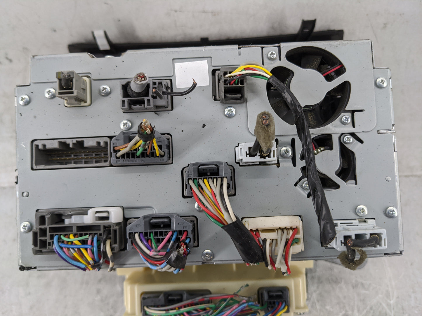 2012-2015 Honda Pilot Radio Speaker Amplifier 39100-sza-a930-m2|bv7a2ao - Oemusedautoparts1.com