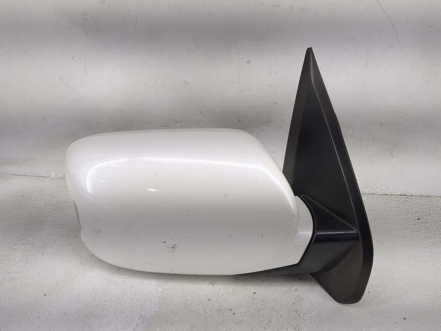 2009-2015 Honda Pilot Passenger Side View Mirror - Right Door Mirror OEM Used - Oemusedautoparts1.com