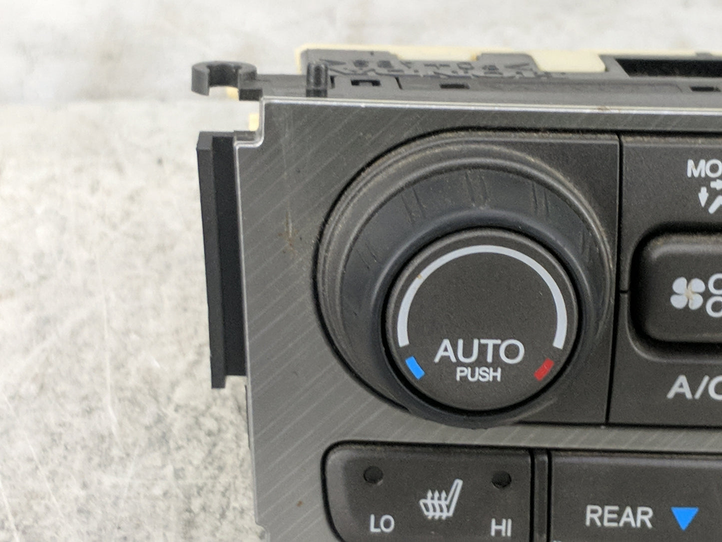 2012-2015 Honda Pilot Climate Control Module Temperature AC/Heater Replacement P/N:79600SZAA310M1 32913102840 Fits OEM Used 