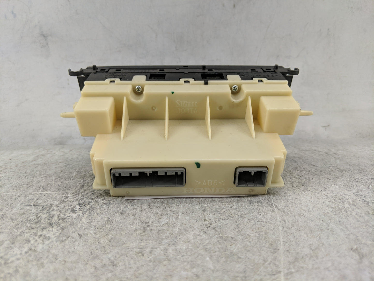 2012-2015 Honda Pilot Climate Control Module Temperature AC/Heater Replacement P/N:79600SZAA310M1 32913102840 Fits OEM Used 