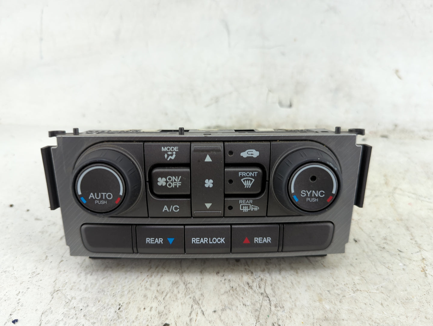 2013-2015 Honda Pilot Climate Control Module Temperature AC/Heater Replacement P/N:79600SZAA810M1 Fits Fits 2013 2014 2015 O