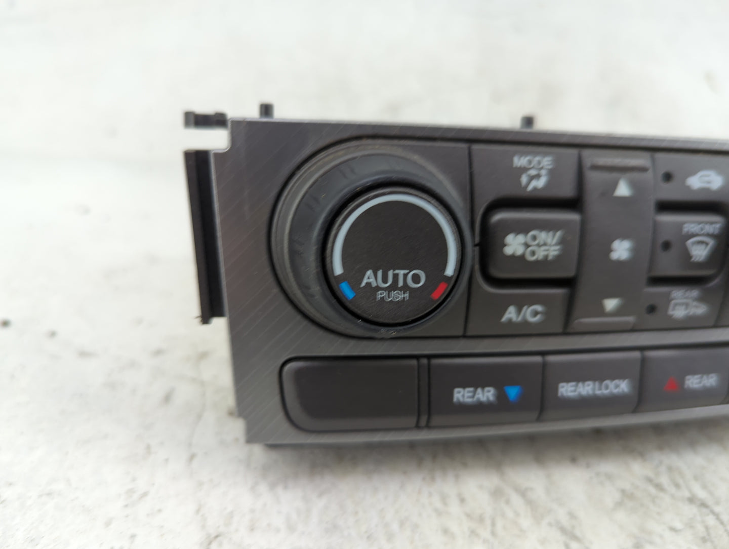 2013-2015 Honda Pilot Climate Control Module Temperature AC/Heater Replacement P/N:79600SZAA810M1 Fits Fits 2013 2014 2015 O