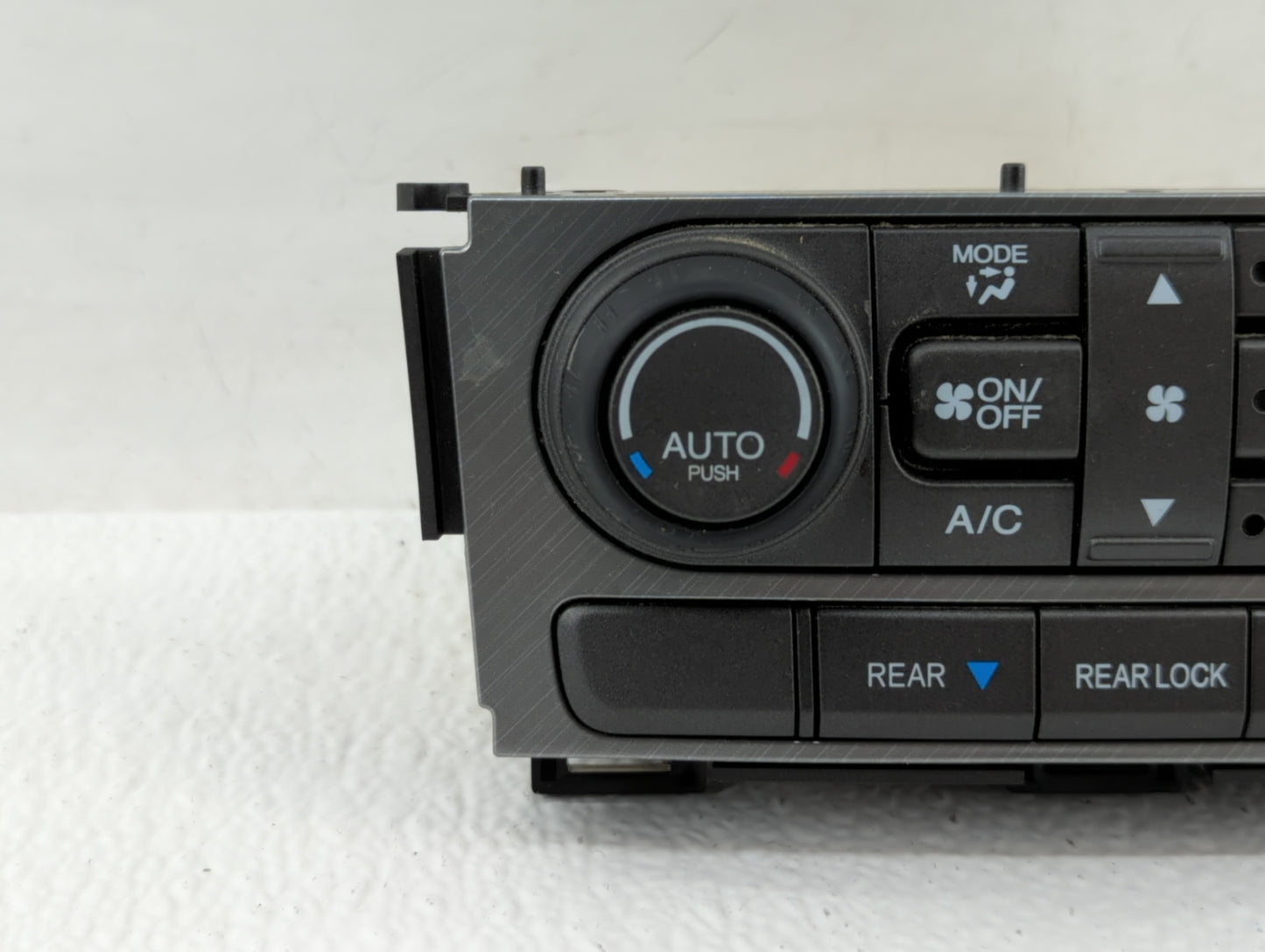 2013-2015 Honda Pilot Climate Control Module Temperature AC/Heater Replacement P/N:79600SZAA910M1 Fits Fits 2013 2014 2015 O