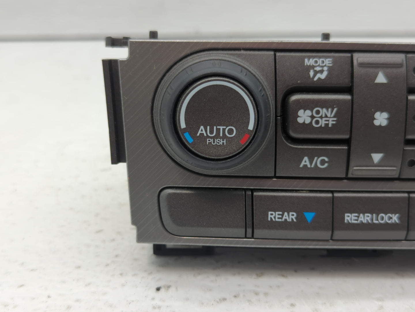 2013-2015 Honda Pilot Climate Control Module Temperature AC/Heater Replacement P/N:79600SZAA910M1 Fits Fits 2013 2014 2015 O