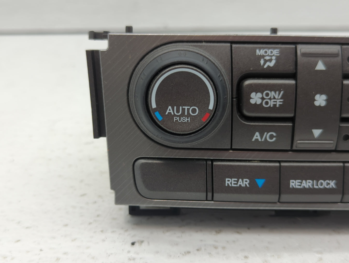 2013-2015 Honda Pilot Climate Control Module Temperature AC/Heater Replacement P/N:79600SZAA910M1 Fits Fits 2013 2014 2015 O