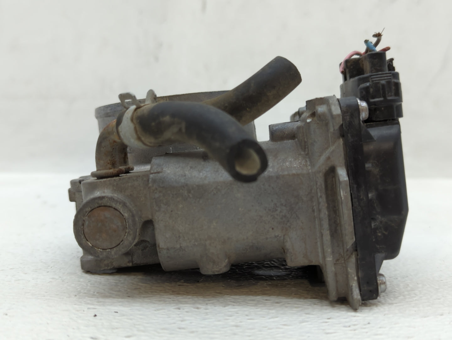 2009-2015 Honda Pilot Throttle Body P/N:U318992393642 Fits Fits 2009 2010 2011 2012 2013 2014 2015 2016 2017 OEM Used Auto P