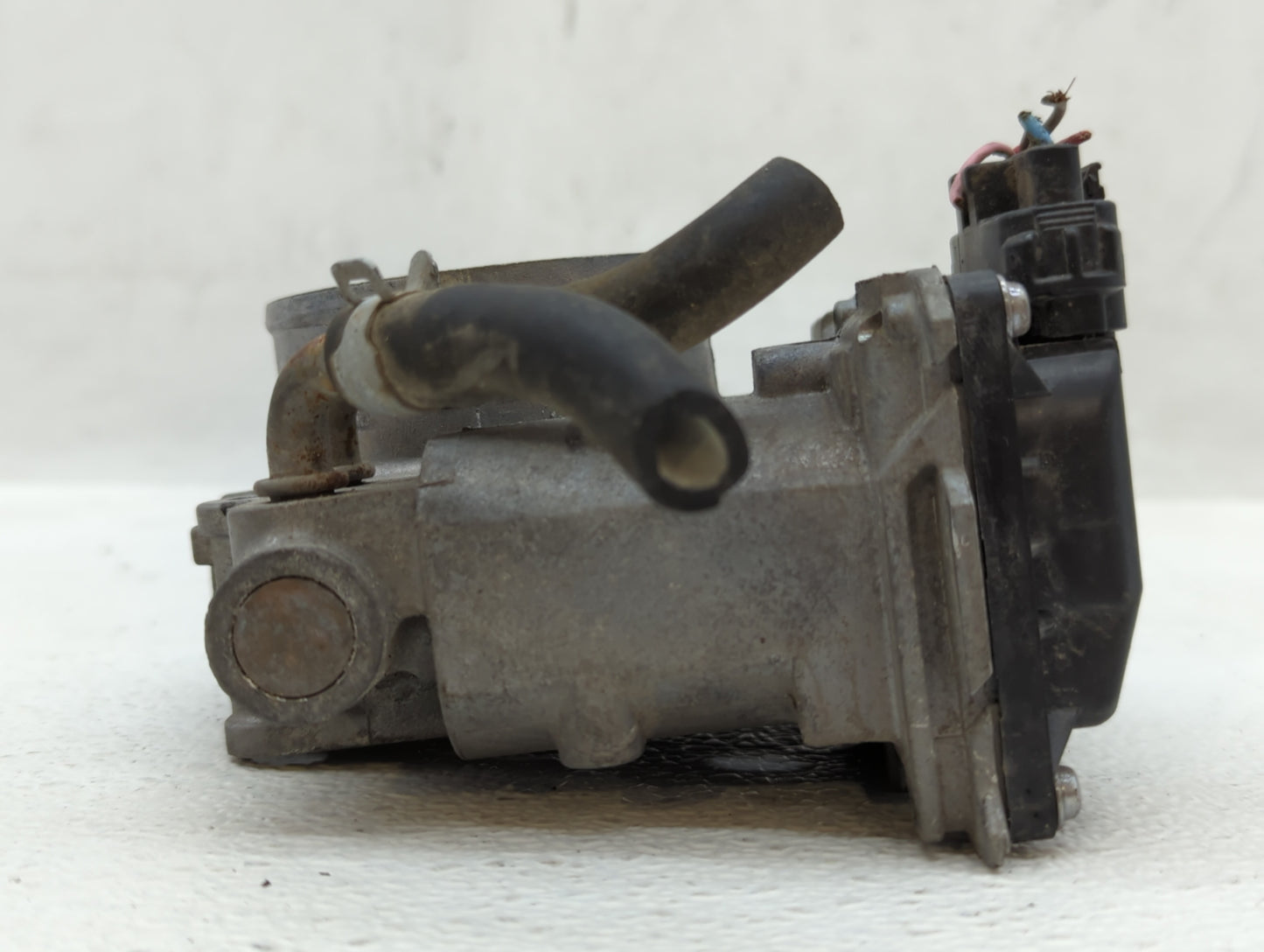 2009-2015 Honda Pilot Throttle Body P/N:U318992393642 Fits Fits 2009 2010 2011 2012 2013 2014 2015 2016 2017 OEM Used Auto P