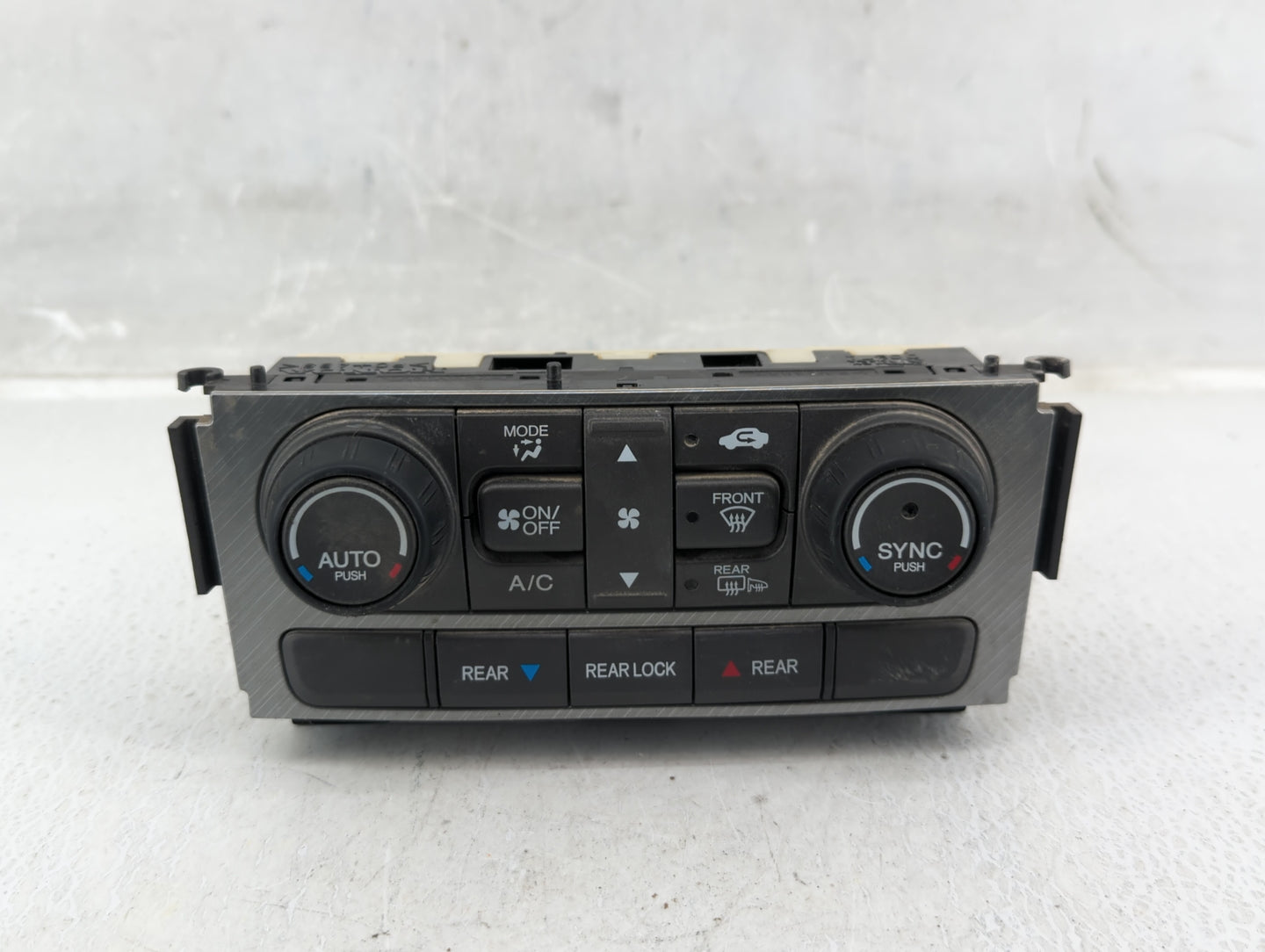 2013-2015 Honda Pilot Climate Control Module Temperature AC/Heater Replacement P/N:79600SZAA810M1 Fits Fits 2013 2014 2015 O