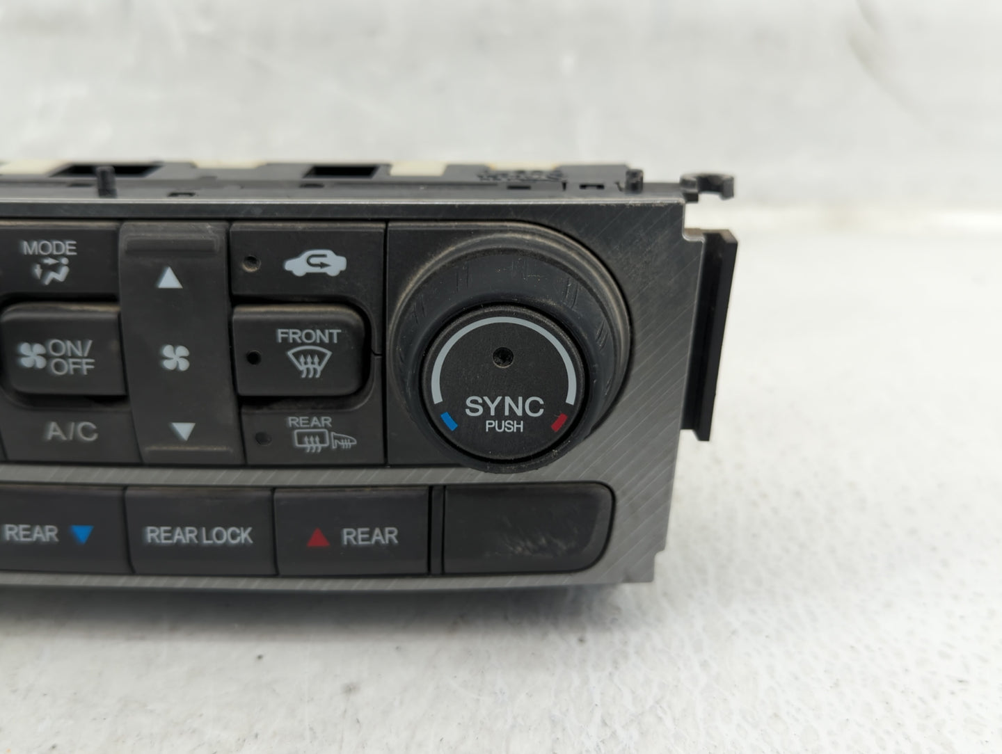 2013-2015 Honda Pilot Climate Control Module Temperature AC/Heater Replacement P/N:79600SZAA810M1 Fits Fits 2013 2014 2015 O