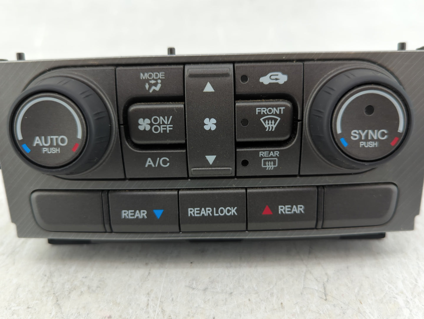 2013-2015 Honda Pilot Climate Control Module Temperature AC/Heater Replacement P/N:NH834L Fits Fits 2013 2014 2015 OEM Used 