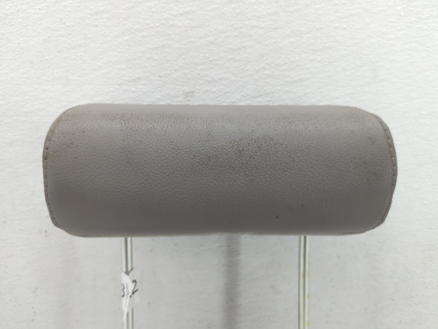 2013-2015 Honda Pilot Headrest Head Rest Rear Seat Fits Fits 2013 2014 2015 OEM Used Auto Parts - Oemusedautoparts1.com