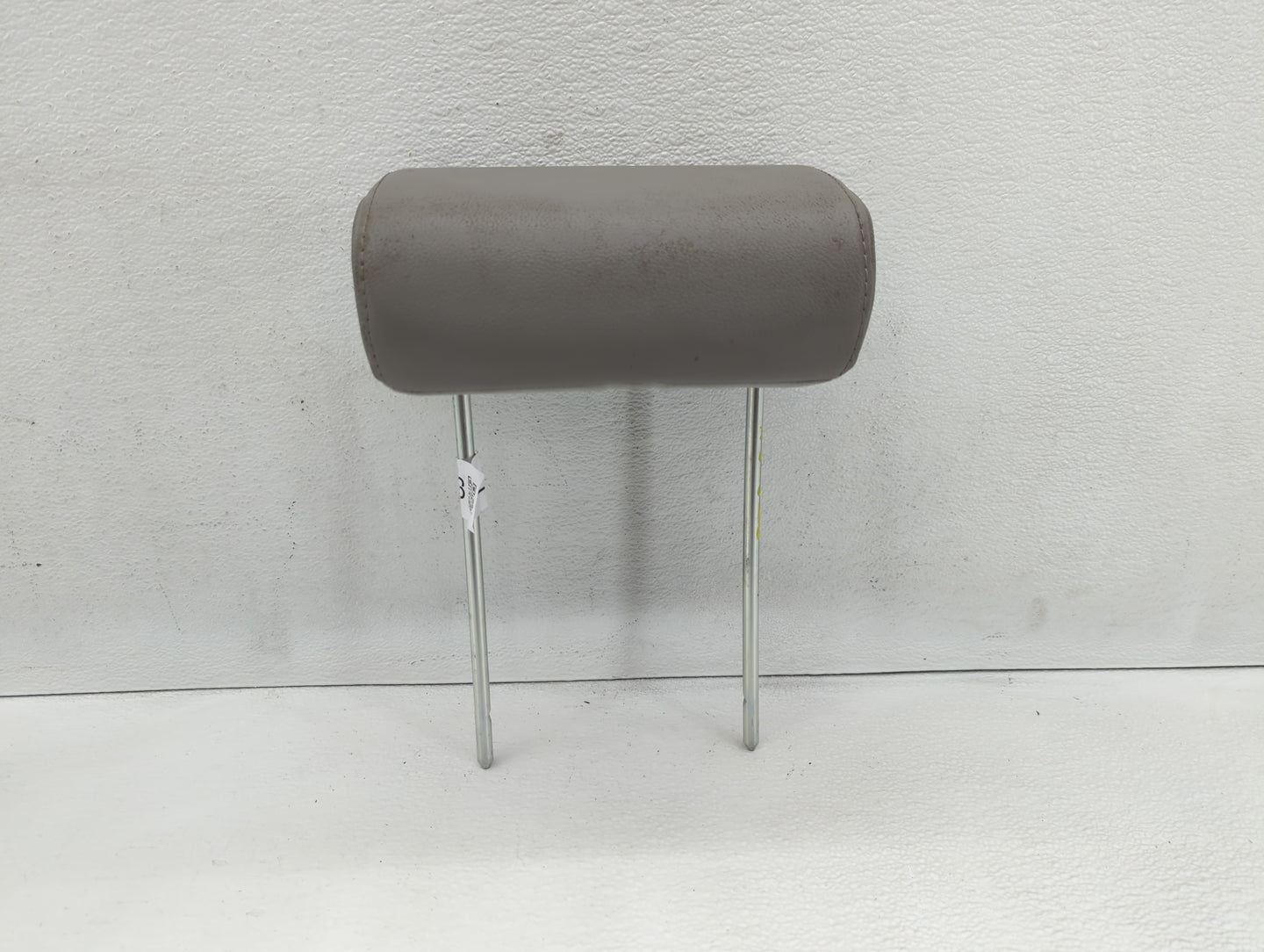 2013-2015 Honda Pilot Headrest Head Rest Rear Seat Fits Fits 2013 2014 2015 OEM Used Auto Parts - Oemusedautoparts1.com