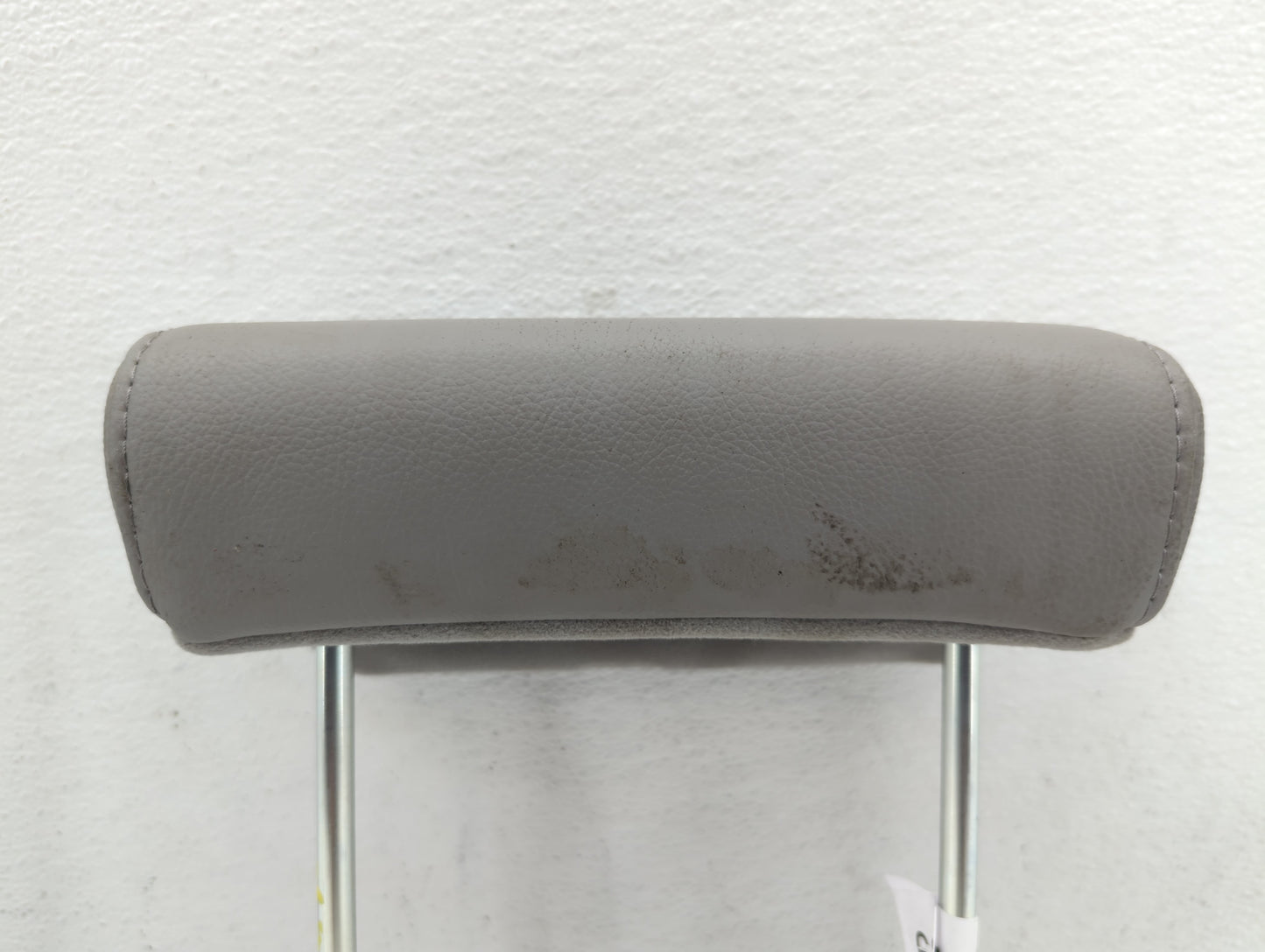 2013-2015 Honda Pilot Headrest Head Rest Rear Seat Fits Fits 2013 2014 2015 OEM Used Auto Parts - Oemusedautoparts1.com