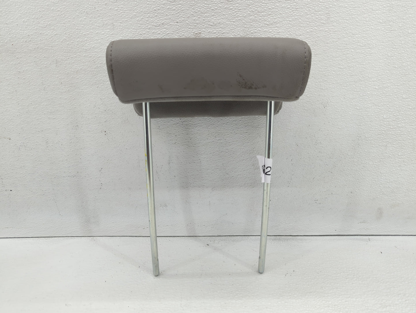 2013-2015 Honda Pilot Headrest Head Rest Rear Seat Fits Fits 2013 2014 2015 OEM Used Auto Parts - Oemusedautoparts1.com