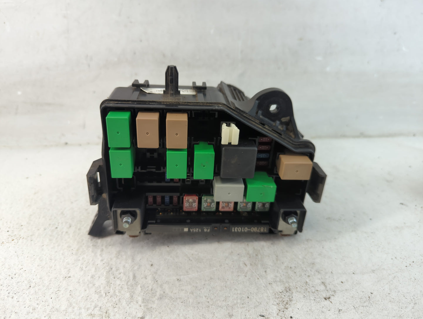 2013-2014 Hyundai Accent Fusebox Fuse Box Panel Relay Module P/N:91220-1R527 Fits Fits 2013 2014 OEM Used Auto Parts - Oemus