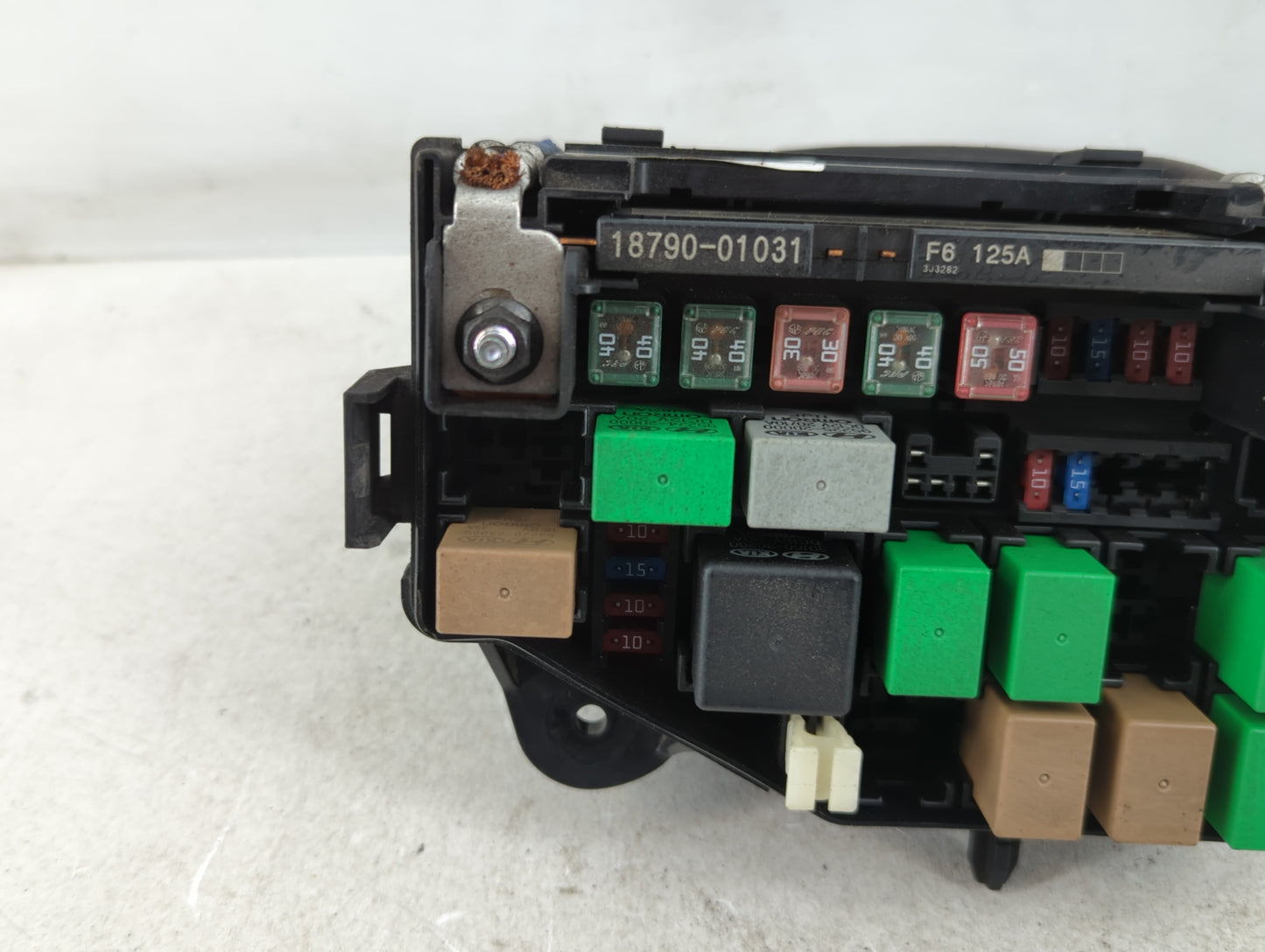 2013-2014 Hyundai Accent Fusebox Fuse Box Panel Relay Module Fits Fits 2013 2014 OEM Used Auto Parts - Oemusedautoparts1.com
