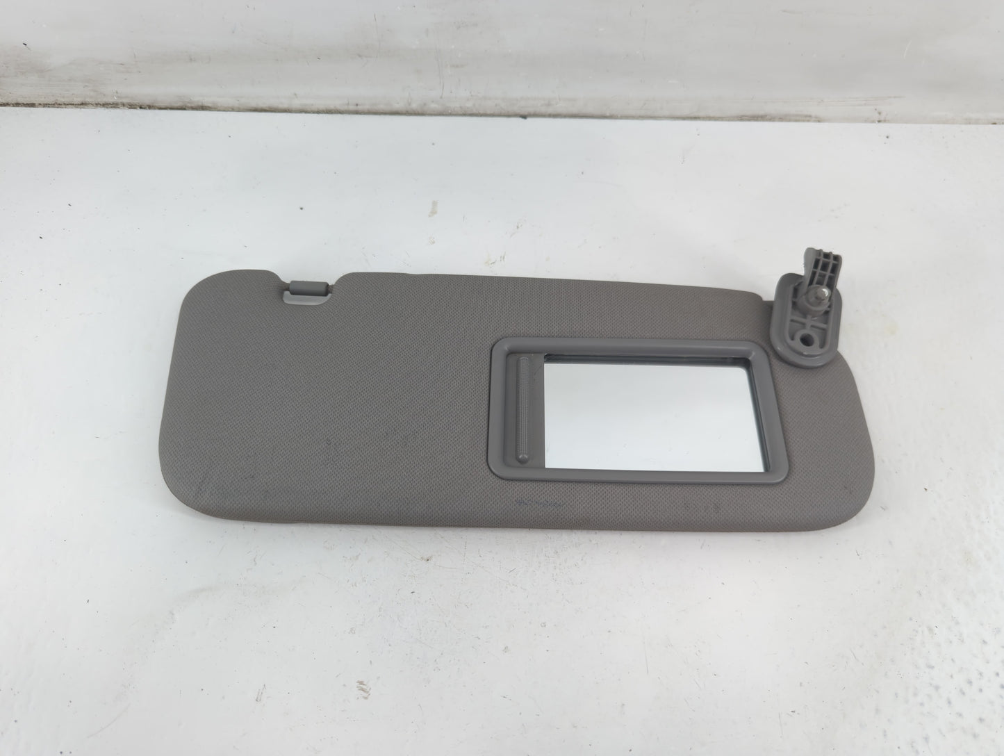 2014-2017 Hyundai Accent Sun Visor Shade Replacement Passenger Right Mirror Fits Fits 2014 2015 2016 2017 OEM Used Auto Part
