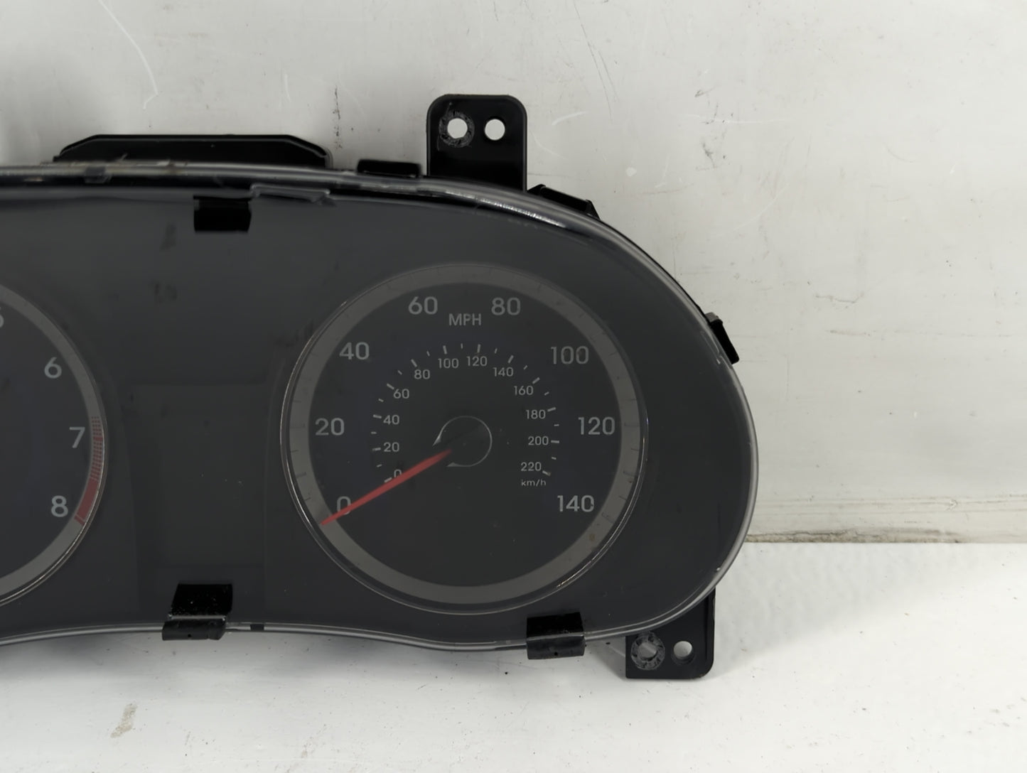 2013-2014 Hyundai Accent Instrument Cluster Speedometer Gauges P/N:94001-1R005 Fits Fits 2013 2014 OEM Used Auto Parts - Oem