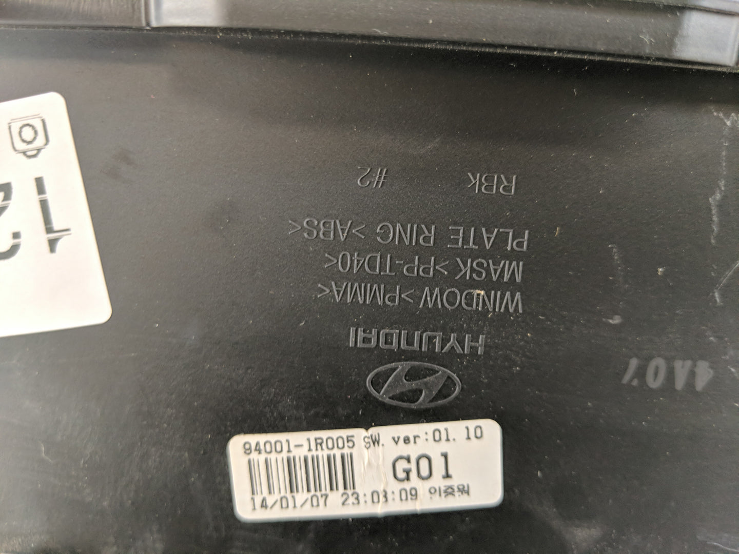 2013-2014 Hyundai Accent Instrument Cluster Speedometer Gauges P/N:94001-1R005 Fits Fits 2013 2014 OEM Used Auto Parts - Oem