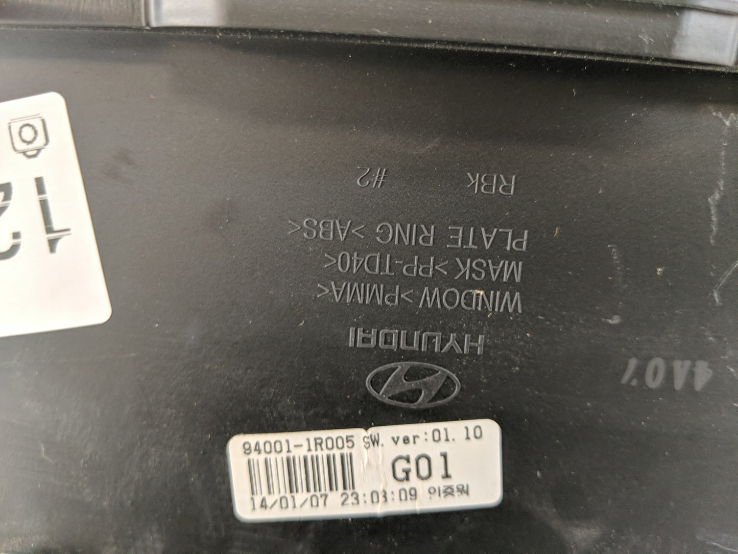 2013-2014 Hyundai Accent Instrument Cluster Speedometer Gauges P/N:94001-1R005 Fits Fits 2013 2014 OEM Used Auto Parts - Oem